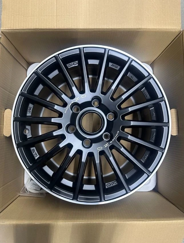 18"-os új OZ alufelni garnitúra Hyundai Stariahoz