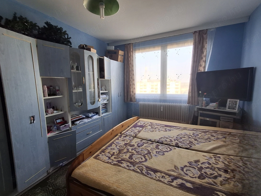 Panorámás, 3 szobás lakás eladó az Ungvár sétányon  a 10. emeleten!