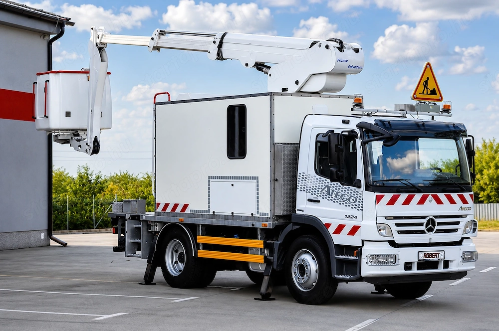 Mercedes-Benz Atego 1224 emelőkosaras tehergépkocsi magasemelő munkaplatformmal