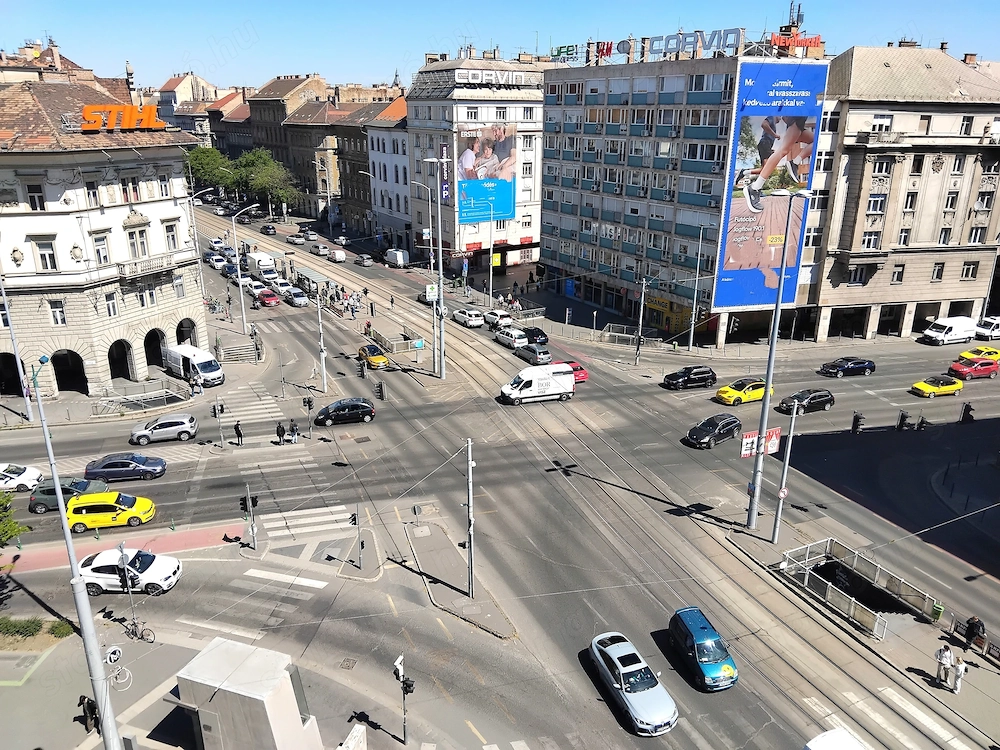 Kiadó lakás, azonnal költözhetö a Corvin-negyed Metró, busz és villamos megállóinál!