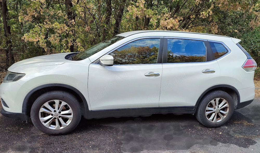 NISSAN X-Trail 1.6 Dig-T szervízkönyv+sérülésmentes+kevésKm