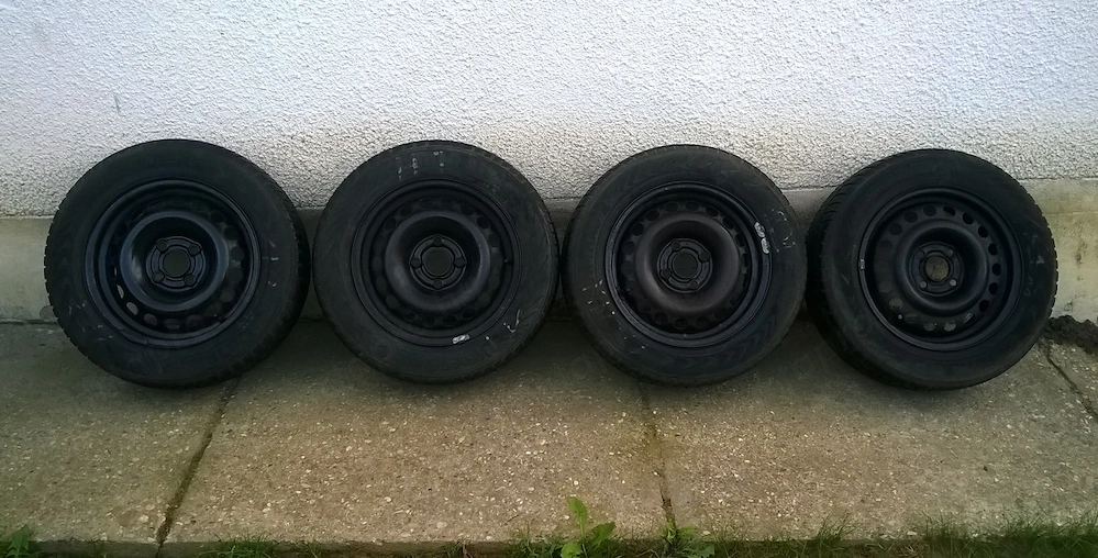 Eladó 4db 14-es 4x100-as Opel,stb lemezfelni 185 60R14 Vredestein téli gumival