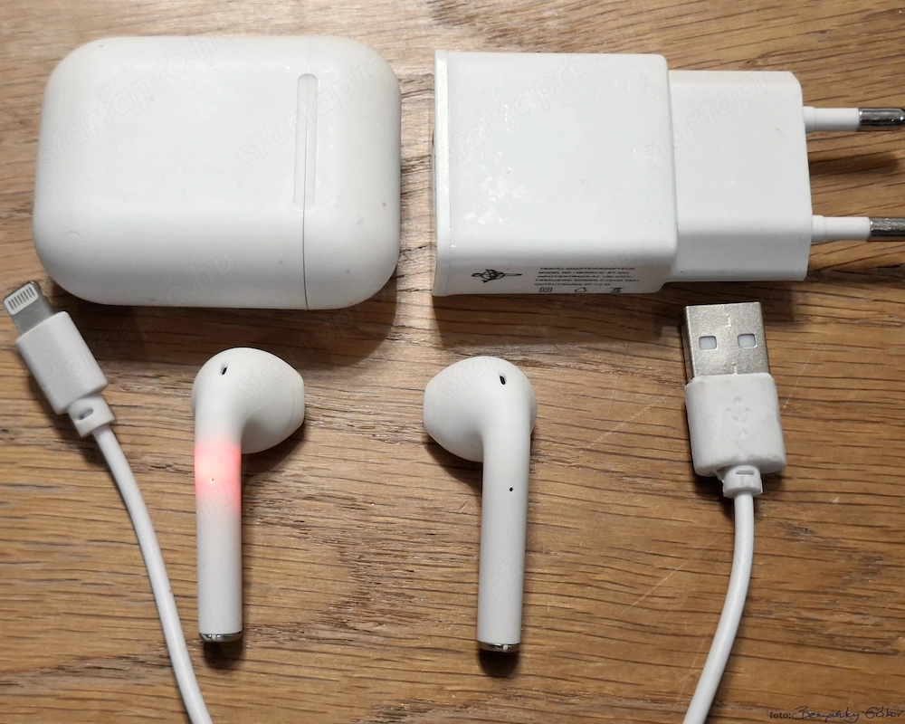 Bluetooth fülhallgató fehér TS-D12 teljes készlet, eladó