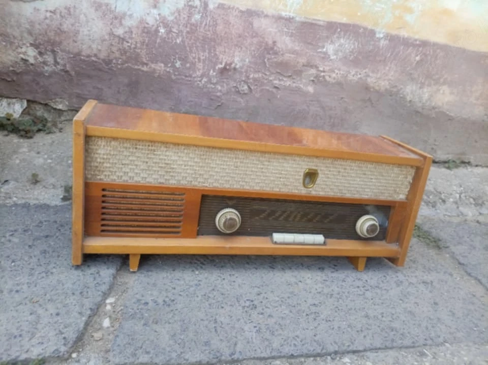 régi rádio elado