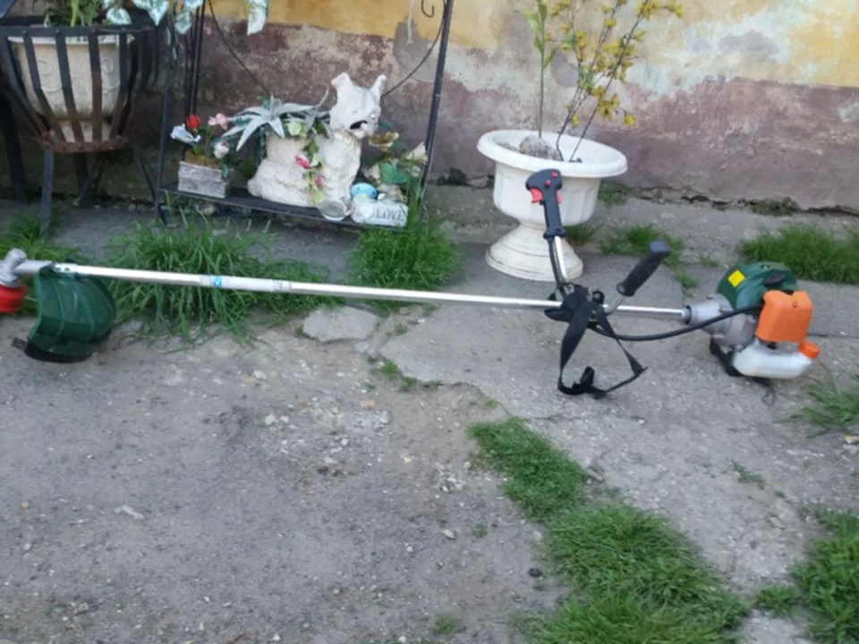 flinke fűkasza ujszerű