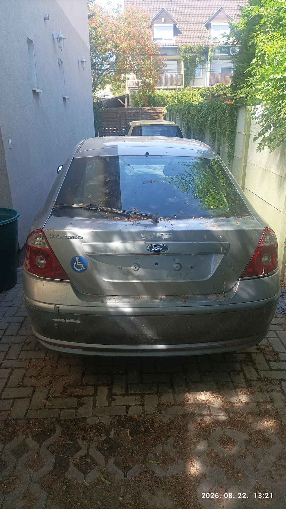 Ford Mondeo 2.0 Ghia bontásra
