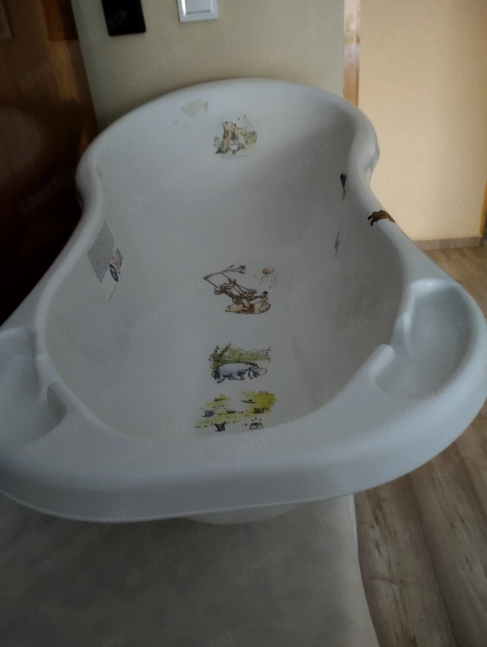 Teljesen új állapotban van 