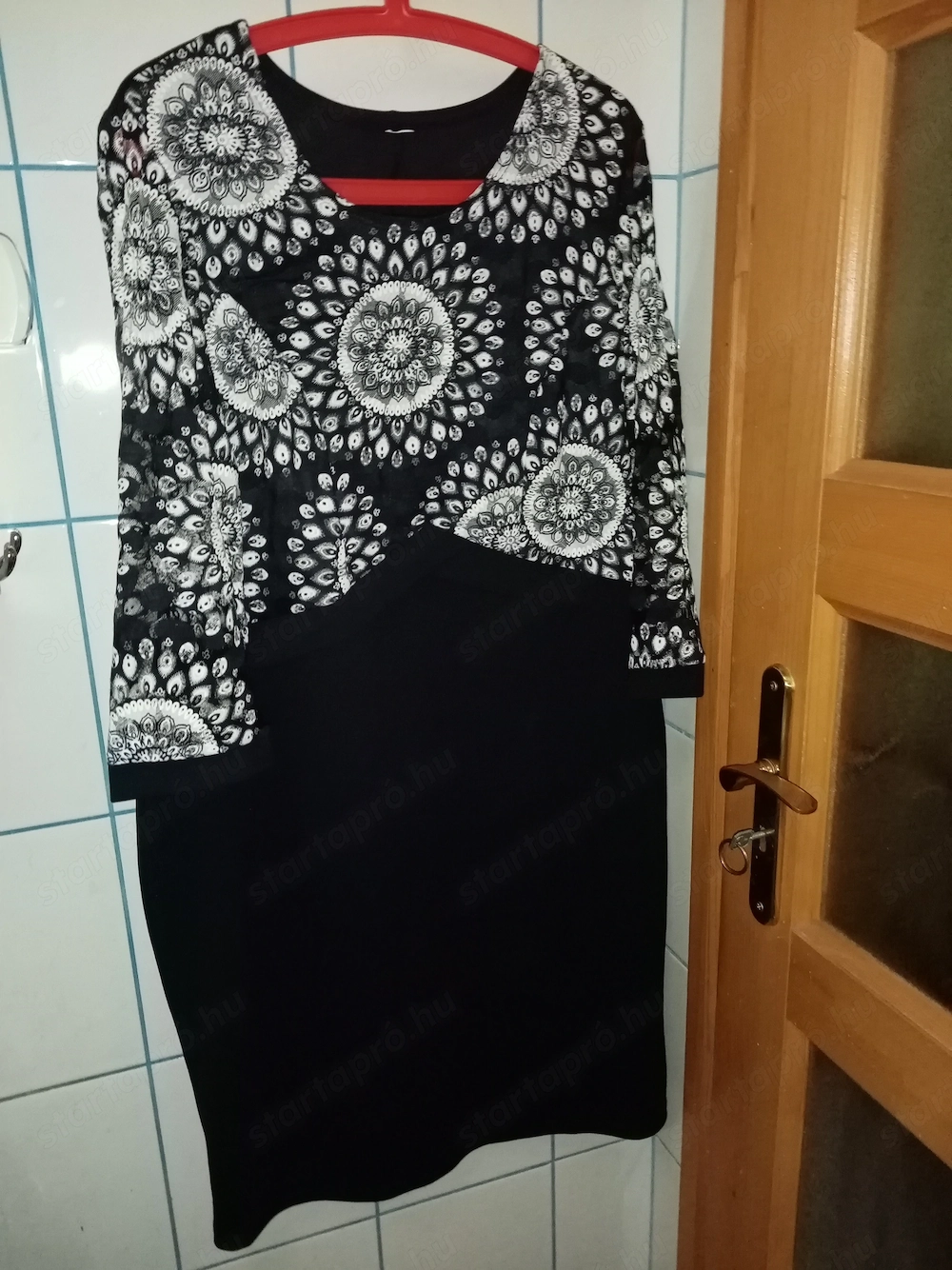 Elegáns új női ruha EUR50-es