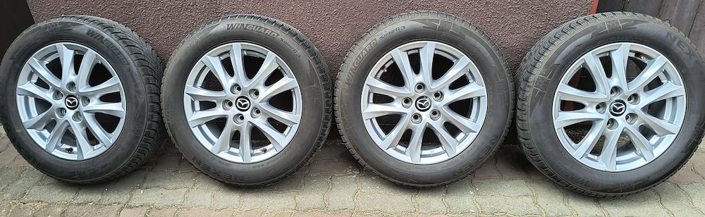Eladó 4 darab Mazda 3 gyári alufelni szerelt téligumival.