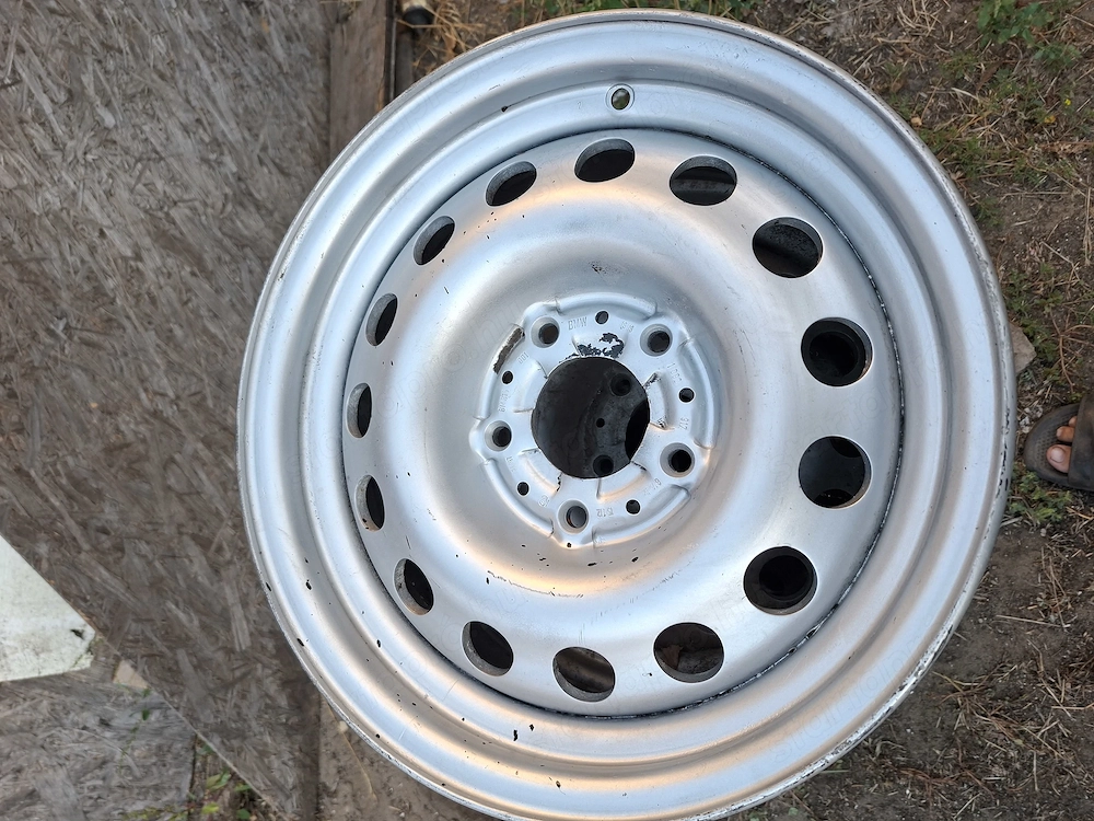 Eladó 4-db 15" BMW alufelni.