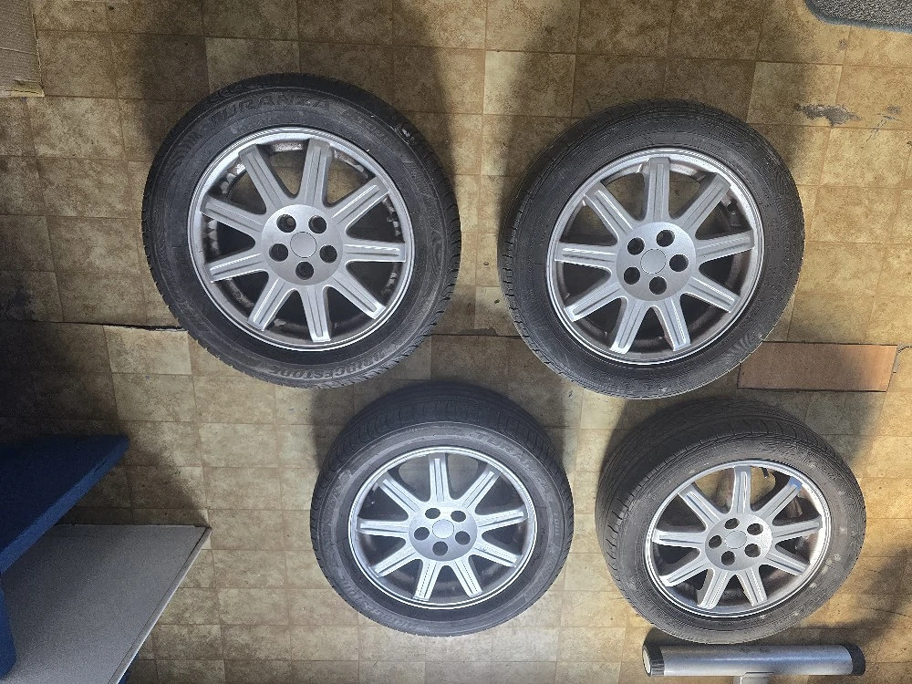 Alufelni garnitura nyari gumival Pt Cruiser 205 55R16