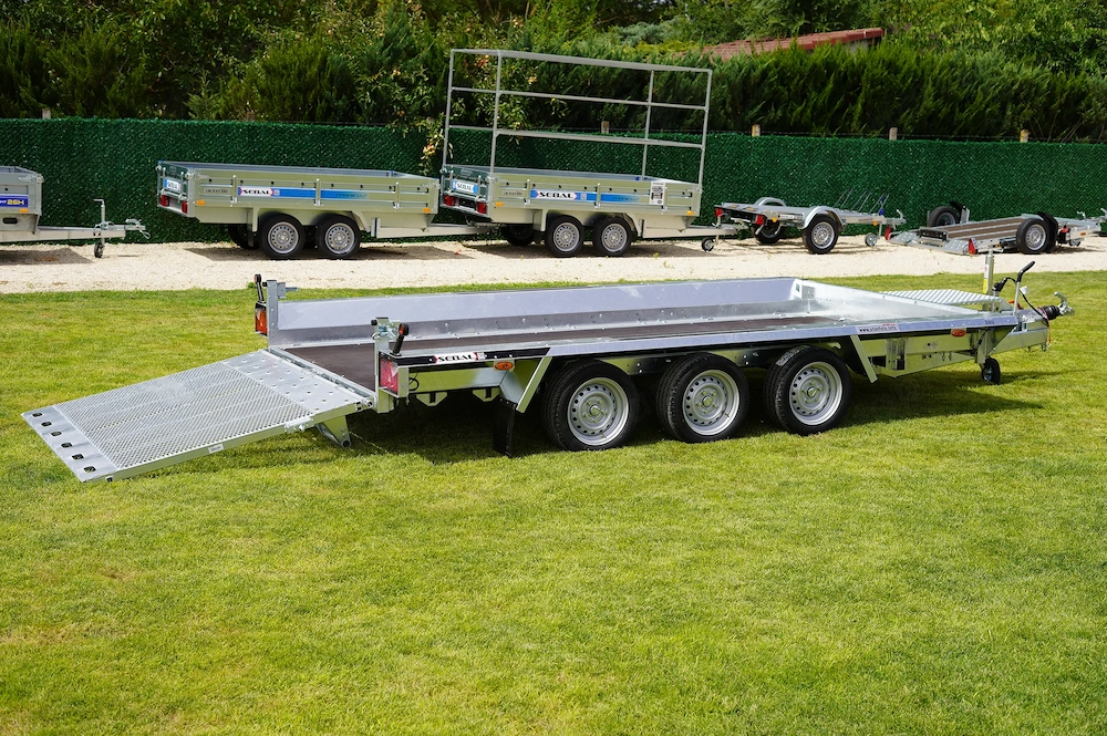 Új SEBAL - Bau 400 gépszállító utánfutó (3500kg) akciósan 2.503.000 Ft - kiszállítási lehetőséggel!
