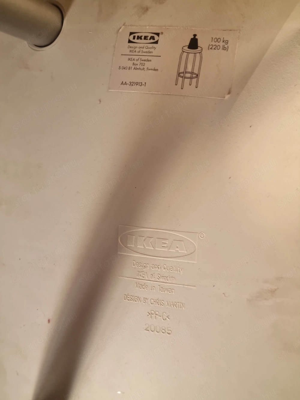 IKEA fémvázas bárszék 2db műanyag ülőkével megkímélt