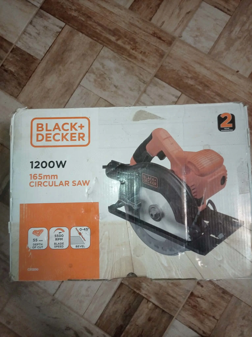 Black+Decker 1200W körfűrész