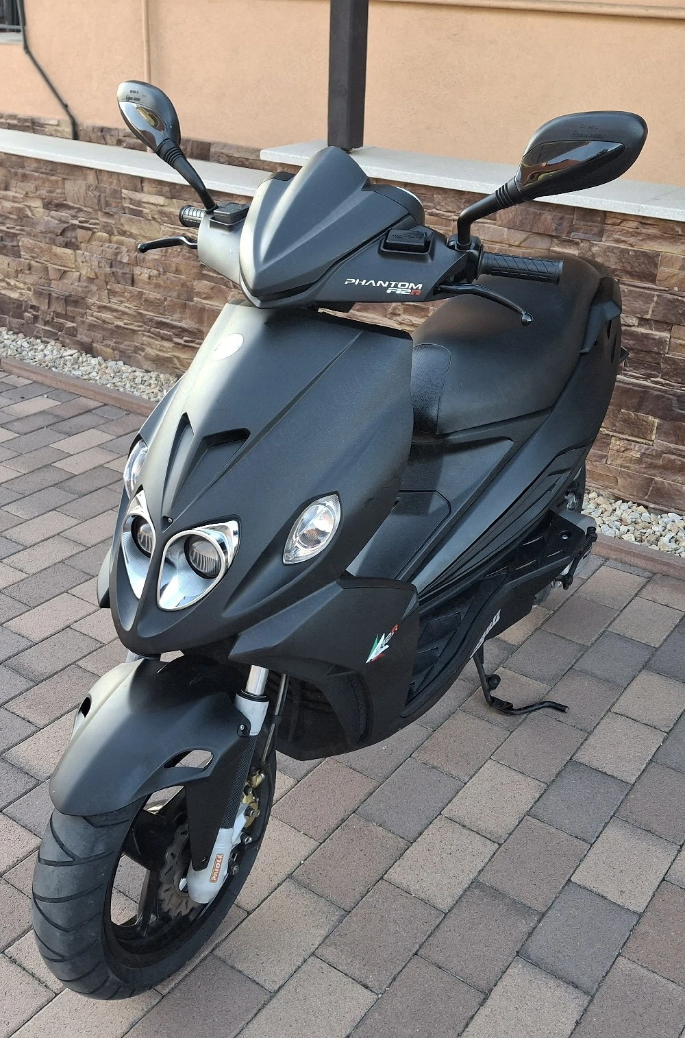 Malaguti F12R 50 Újszerű Gyári 5800km