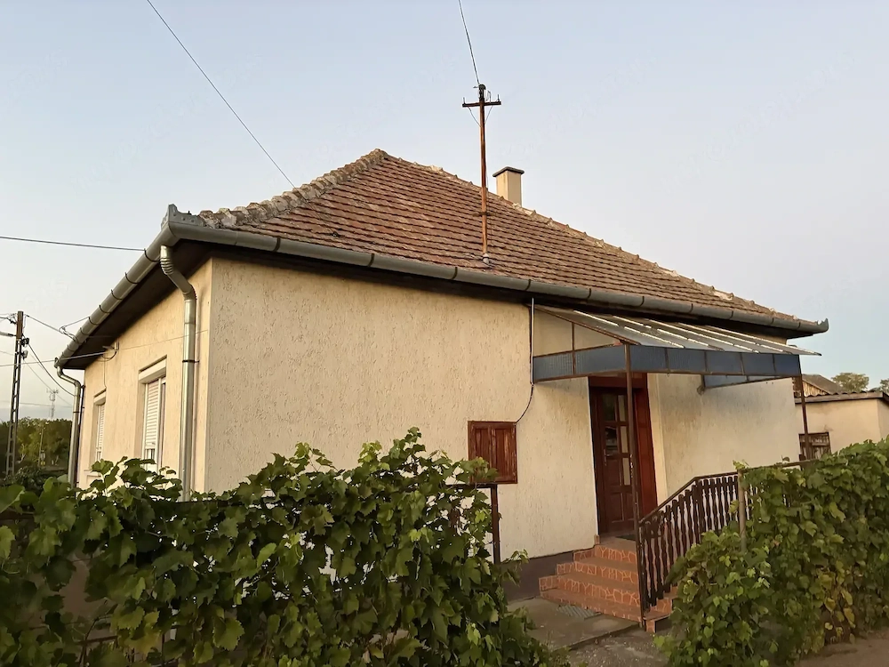 Balkányban 90 nm-es Családi ház 2899 nm-es telekkel   31,99 M Ft !