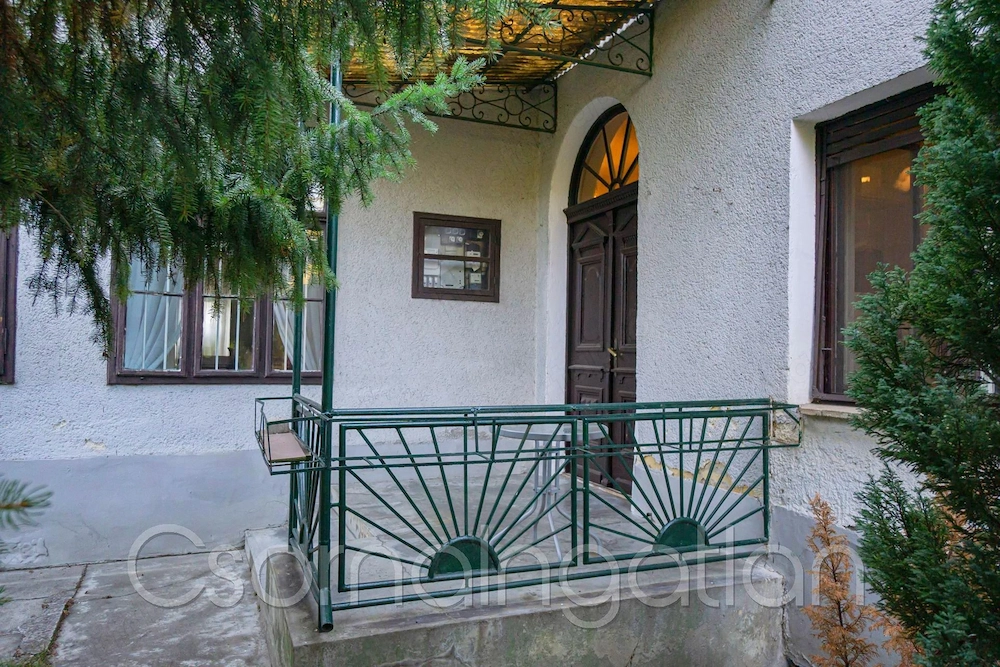 Rábatamási - tágas, 3 szobás családi ház ELADÓ