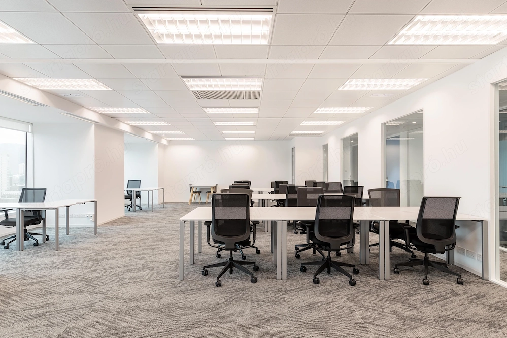 40 fős privát iroda a Regus Obuda Gate központban, teljesen berendezve 