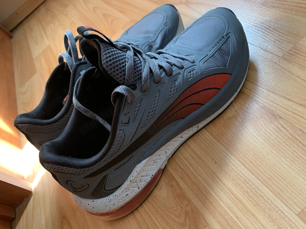 Puma sport vagy utcai cipö 