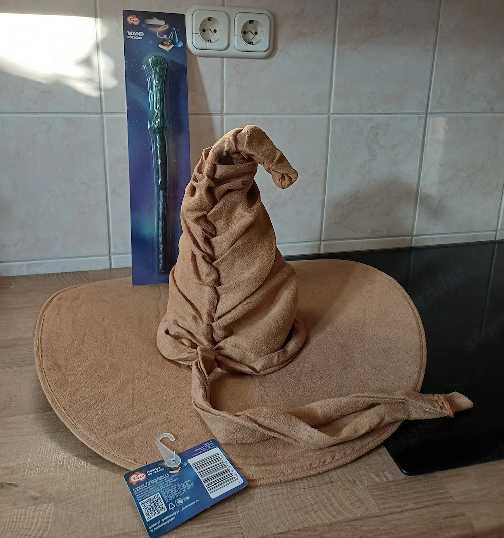 Halloweenre Varázsló kalap, mágikus varázspálcával eladó, új!