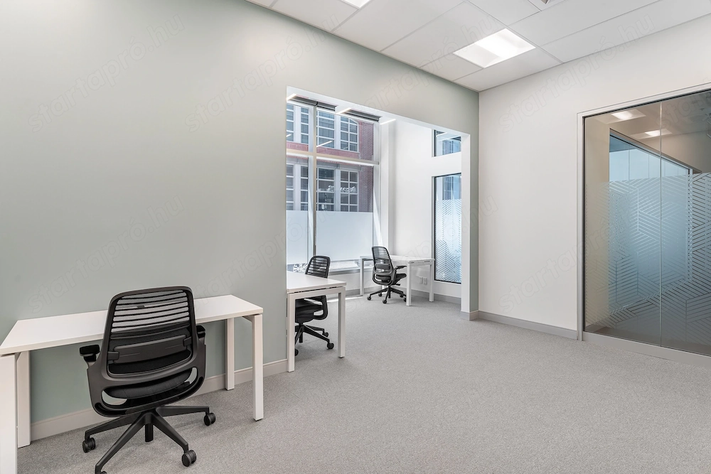 Iroda 50 fős nagyobb csapatnak a Spaces Corvin Towers központban, teljesen berendezve