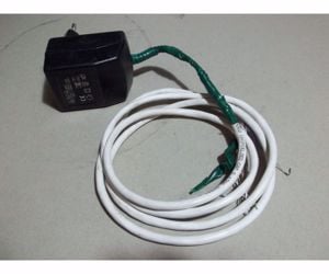 230 V-ról 9 V 150 mA/300 mA dugasztöltő, adapter, transzformátor - kép 8