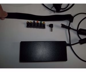 19 V 90 W 4,74 A max. laptop hálózati táp adapter eladó