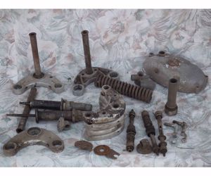 Danúvia karbulátor danúvia ülés tank lámpa fék oldaldeknik kormány rugók csak egyben eladók.    - kép 6