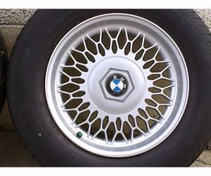 4db újszerű 16-os 5x120-as bmw alufelni td 230/55zr 390 Dunlop Sport nyári gumival eladó - kép 2