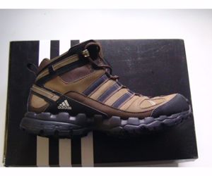 Adidas 42-es outedoor magas szárú túracipő eladó - kép 3