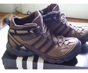 Adidas 42-es outedoor magas szárú túracipő eladó - kép 4