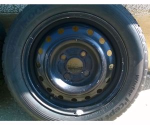 4db 15-ös 4x114.3-as Honda lemezfelni 185 60R15 Hankook téli gumival eladó - kép 2