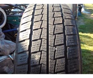 4db Hankook Winter Rw06 215 60-17C 109/107 2009 20 heti jó állapotban 4 db egyben eladó esetleg be s