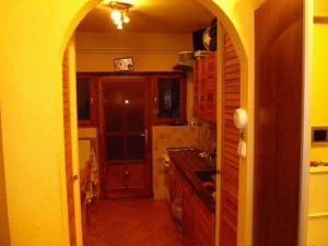50 m2-es 2 szobás felújított tégla építésű Lakás  - Budapest XIV. kerület - kép 8