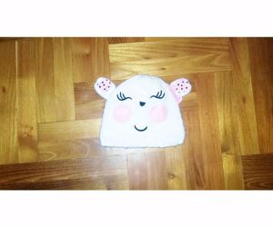 42/50 cuki fehér macifüles 3D masnis kötött sapka sapi  - kép 3