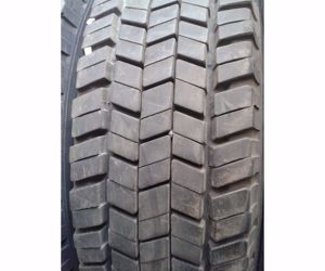  235/75 R17.5 használt húzó teherautógumik  235/75R17,5 235 75 17.5 - kép 6