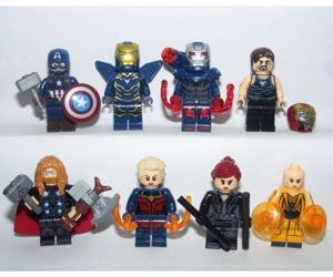 Lego Avengers Bosszúállók figurák Ősvarázsló Sérült Tony Thor Hadigép Rody figura