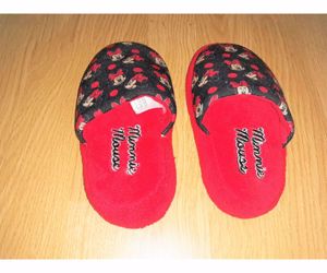 26/27 bth:17 cm Újszerű cuki Minnie egér papucs szoba cipő  - kép 2
