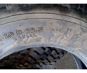 használt 10 R22.5 Continental T9 10r22,5 10r22.5 10x22.5 - kép 4