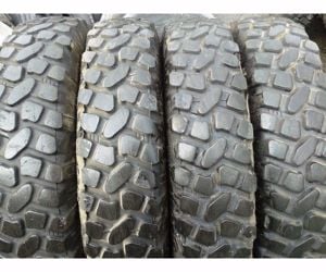 használt 10 R22.5 Continental T9 10r22,5 10r22.5 10x22.5