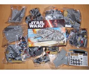 Lego komp. Star Wars 75105 Millenium Falcon Lepin 1380db ÚJ - kép 2