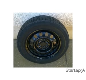 Eladó 1db 14-es 4x100-as Toyota lemezfelni 175/65R14 Bridgestone nyári gumival