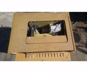 Retró Veritas Textima NDK-s varrógép asztal