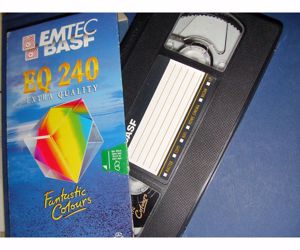 Memória kártya,pendrive,dvd lemez,videókamera kazetta felvétel digitalizálás Debrecen:VHS kazettára! - kép 4
