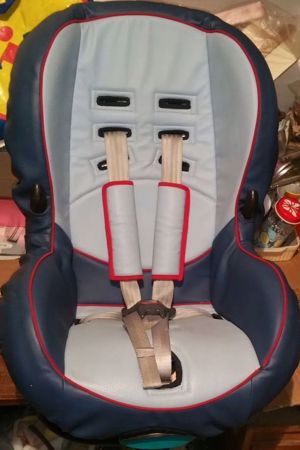 Dönthető maxi cosi + ferrari fejszűkítő +strapabíró bőr huzat 9-18kg biztonsági gyerekülés újár74000 - kép 3