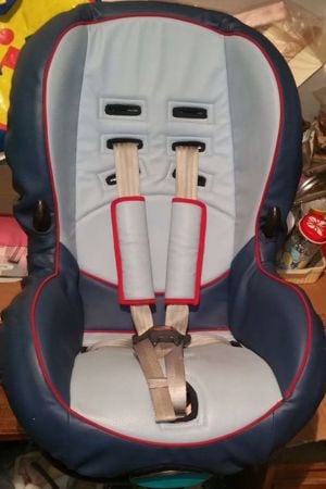 Dönthető Maxi Cosi + Ferrari fejszűkítő +strapabíró bőr huzat 9-18kg biztonsági gyerekülés ÚjÁr74000 - kép 2