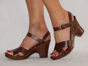 Zone barna bőr telitalpú fatalpú szandál 39 - kép 5