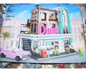 Lego komp. Creator 10260 Belvárosi Bár Diner 2480db Moduláris Ház Lepin új - kép 4