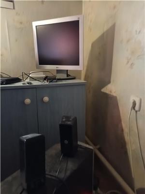 Eladó nagyon jó állapotban lévő 2 db számítógép 3db monitorral - kép 3