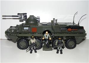 Lego Swat Modern Hadviselés Stryker páncélozott csapatszállító tank 1000db14x14x33cm  új - kép 4